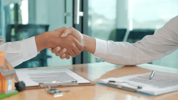 Comissão Imobiliária: O Que é, Quando se Paga e Como Pode Reduzir as Mais-Valias